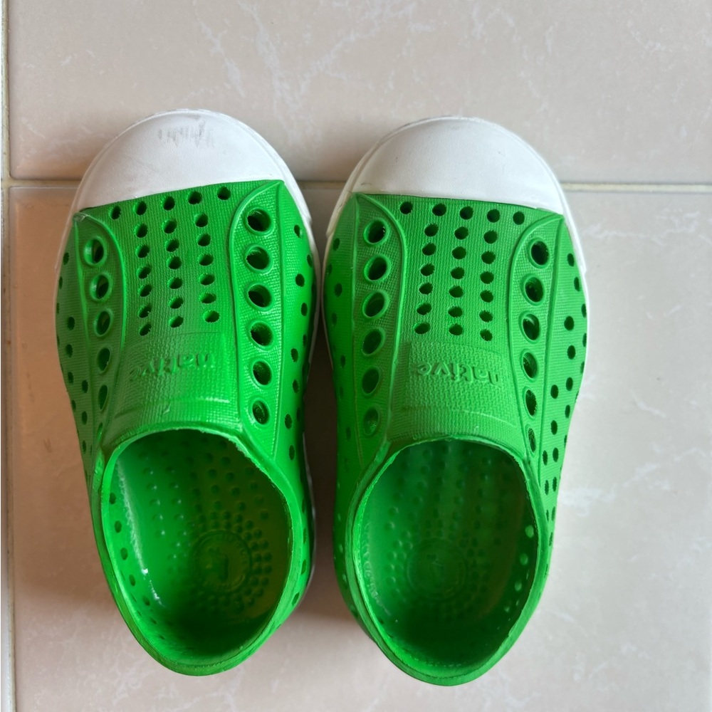 Native Kids Green & White Slip-On Water Shoes